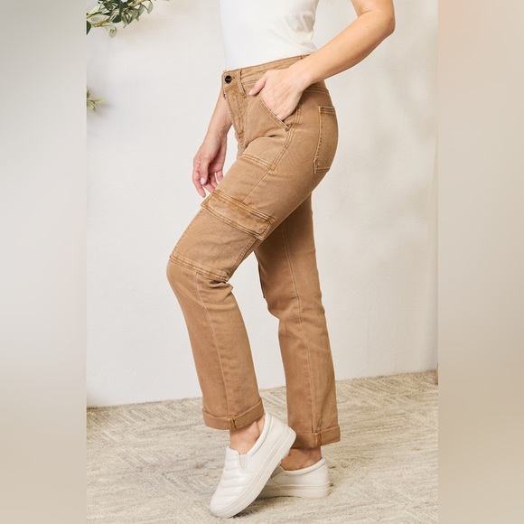 NEW**-Risen Full Size High Waist Straight Jeans with Pockets OFFERS WELCOME - Picture 3 of 9